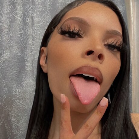 Kiara Nicole onlyfans nude photos