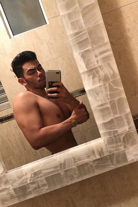 Rodolfo Sagrero onlyfans leaked pictures