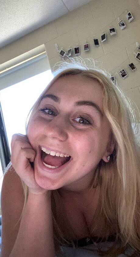 Chlo naked onlyfans leaked