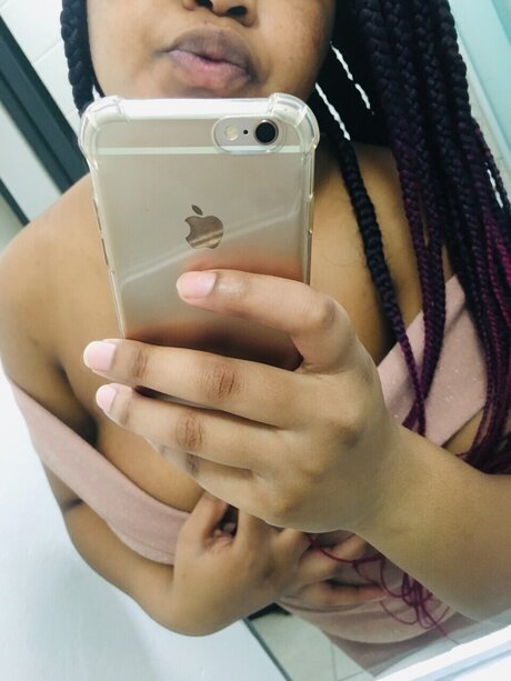 Lihle onlyfans picture