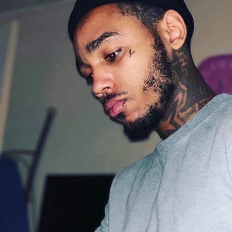 Wickwitthestick onlyfans posts