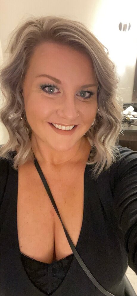 Ashley Perkins porn leaked onlyfans