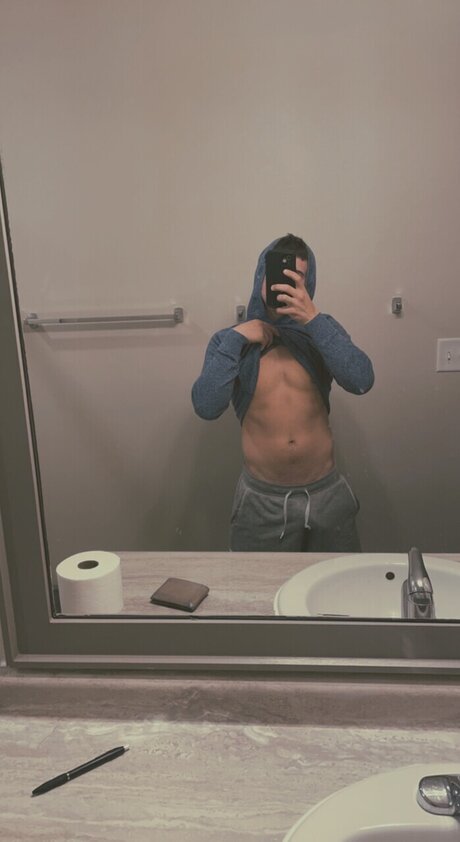 Brooksy nude onlyfans