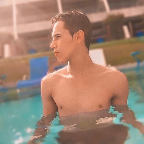 Victor Marcolyno onlyfans leaked tits