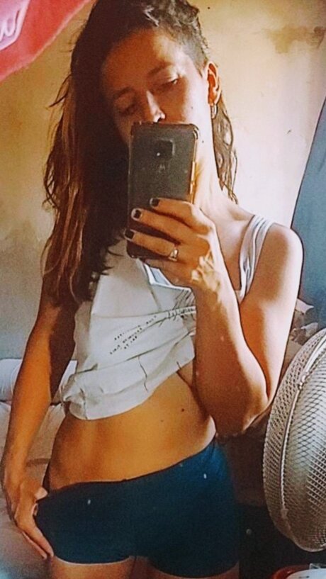 Kosmic Girl onlyfans strip tease