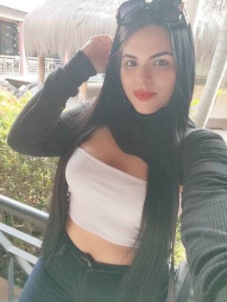 curvy sexy girl onlyfans nude leaks