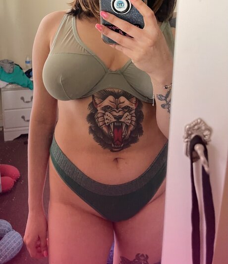 Melissa Mor_ tits onlyfans