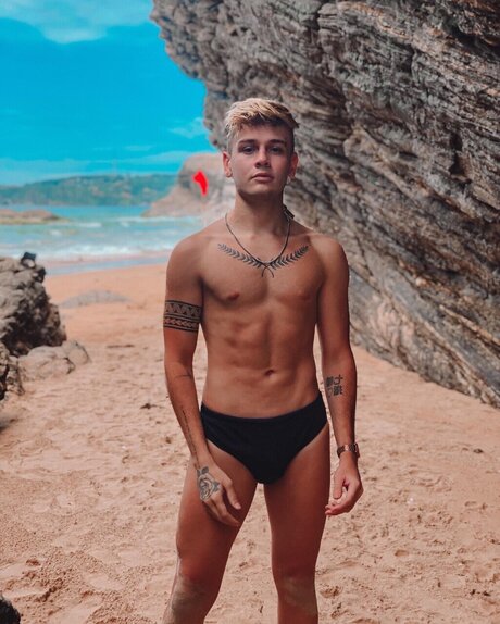 Guilherme Gon alves nude onlyfans leaked