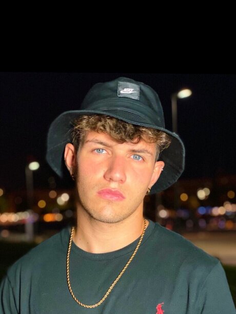 Emanuele Valora only fans