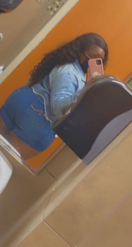 Niiyahboo onlyfans strip