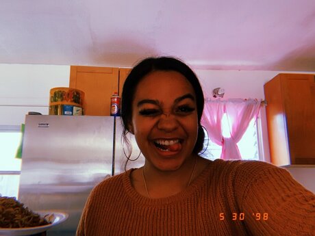 Emmarose Sheffet nude onlyfans leaks