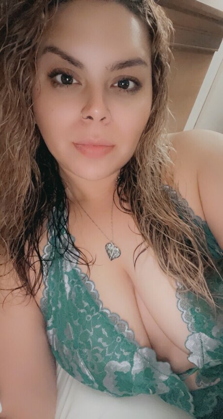 Lyla Grace onlyfans public photos