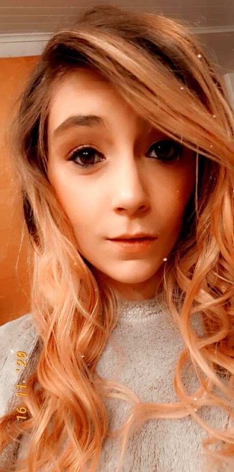 Lovelylace2020 onlyfans leaka