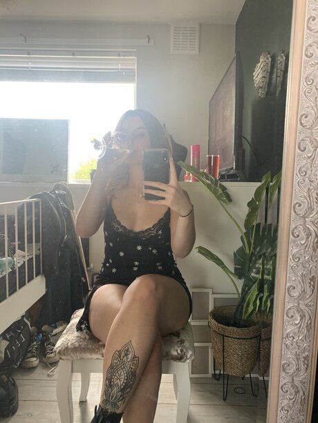 emilyx leaked onlyfans photos