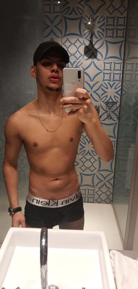 Eduardo Lima onlyfans post