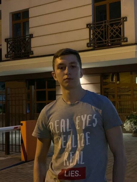 VLADYSLAV KUSTENKO leaked onlyfans.
