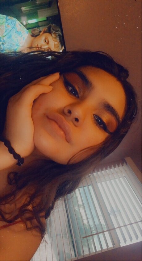 Bella Bloom_ only fans leaks