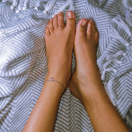 LatinaTastyFeet onlyfans leaked tits