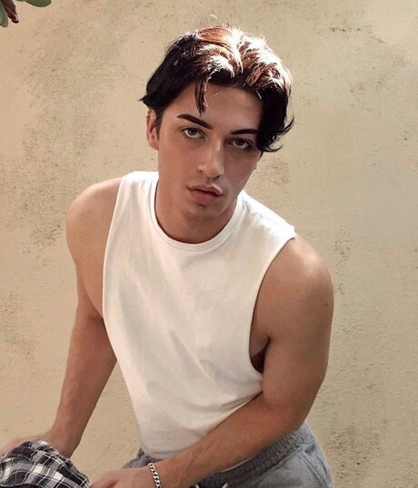 Aaron Wolfberg naked leaked onlyfans