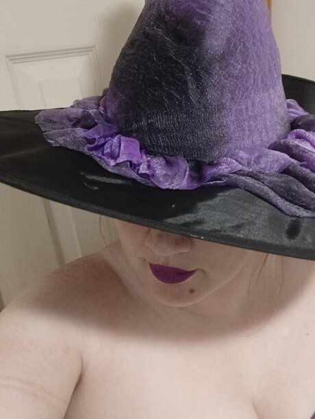 Lilredridinghood3188890 onlyfans nudes