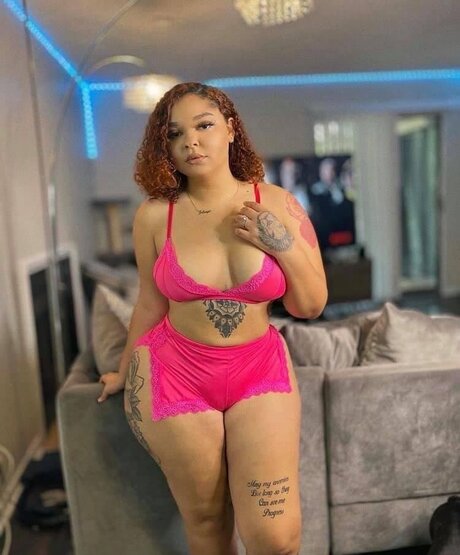 Leah B naked onlyfans leaked