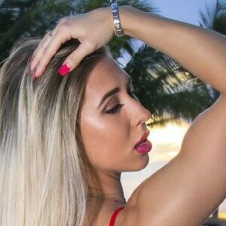 Alexandria Christa desnuda onlyfans