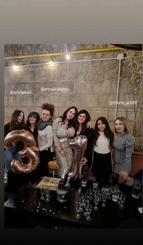 nude teacher onlyfans pretty images