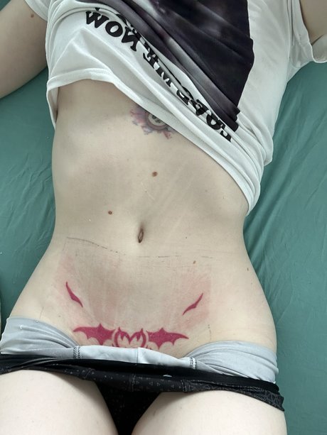 Elefire Grey onlyfans nude tits