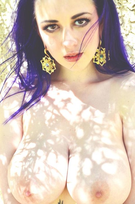 Larkin Love onlyfans pics nude