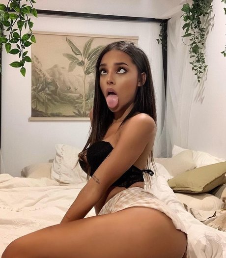 Angel Rhodes onlyfans model images