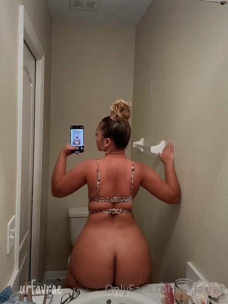 Stacia Darae onlyfans pictures