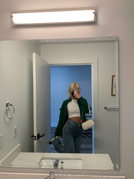 diakimeko onlyfans naked