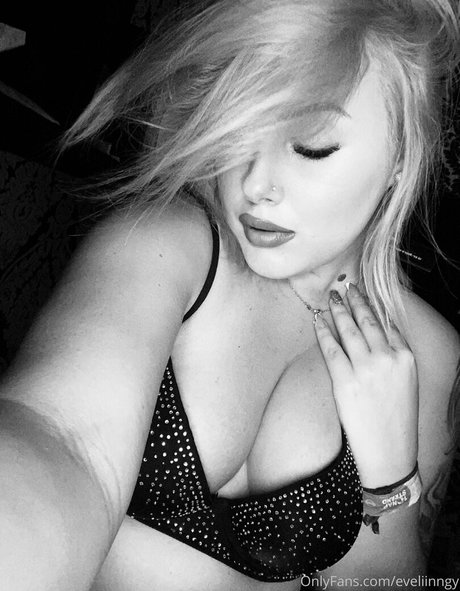 eveliinngy only fans pictures