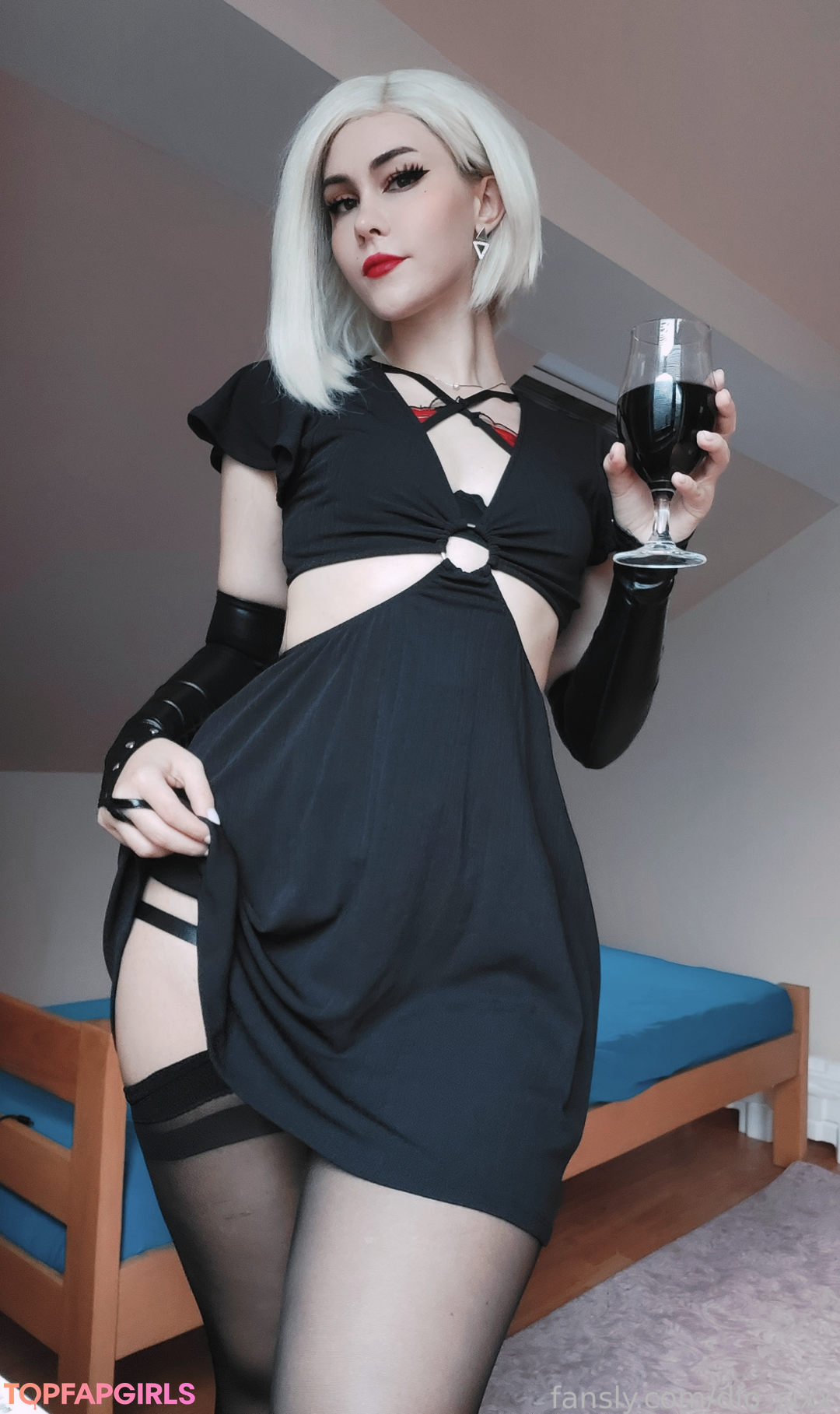 solo feet onlyfans hot porn self-portrait