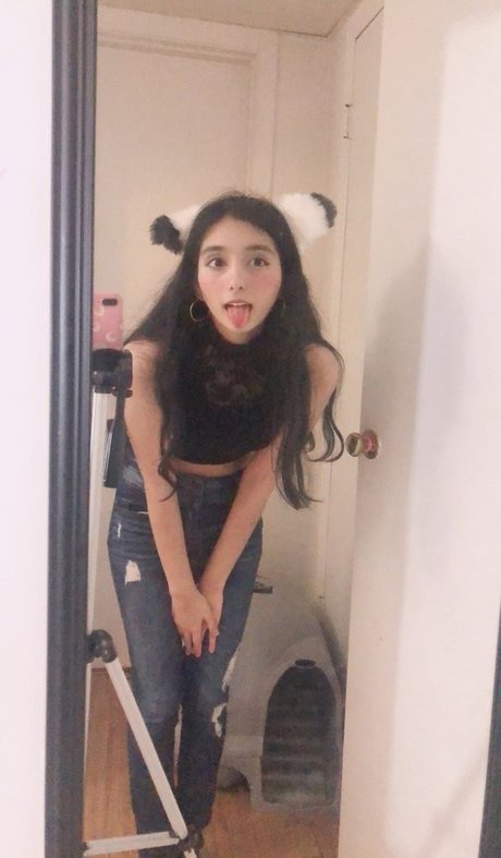 hinawynne onlyfans sexy