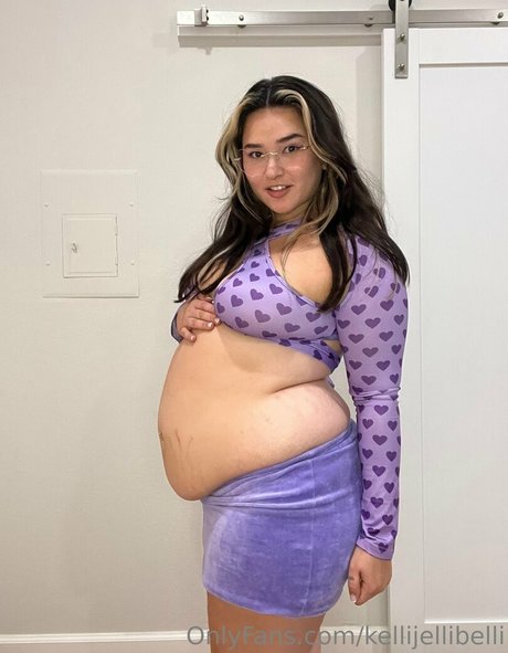 kellijellibelli boobs onlyfans