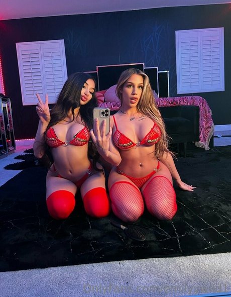 Emilyy Wild leaked only fans