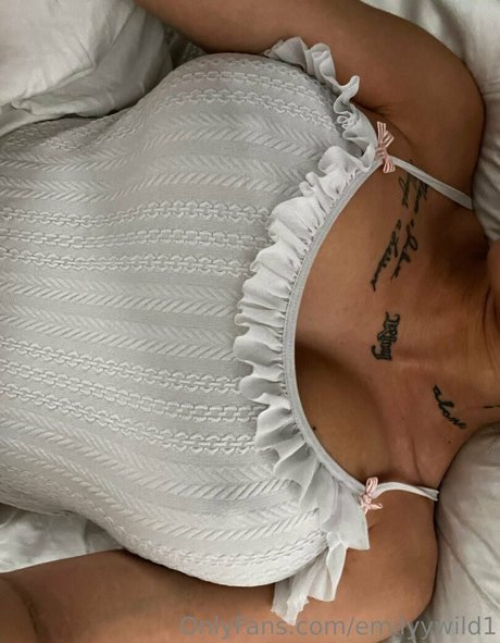 Emilyy Wild onlyfans leaked