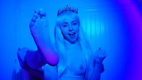 Tiny feet treat onlyfans porn leaked