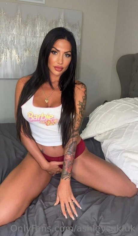 Ashley Suk Fuk onlyfans nude leaks