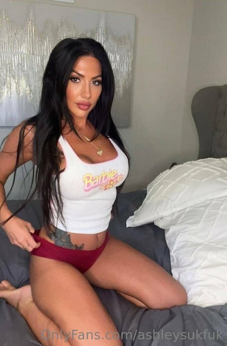 brunette milf onlyfans nice img