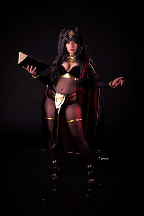 Anya Braddock onlyfans posts