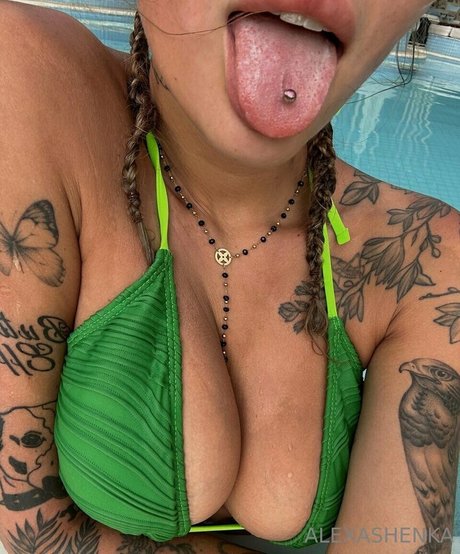 Sashenka Alexander onlyfans model