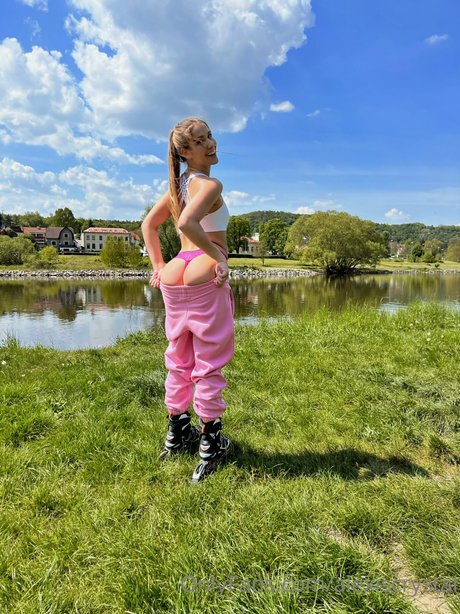 Alexis Crystal new onlyfans