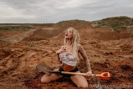 Juju Brais onlyfans leak