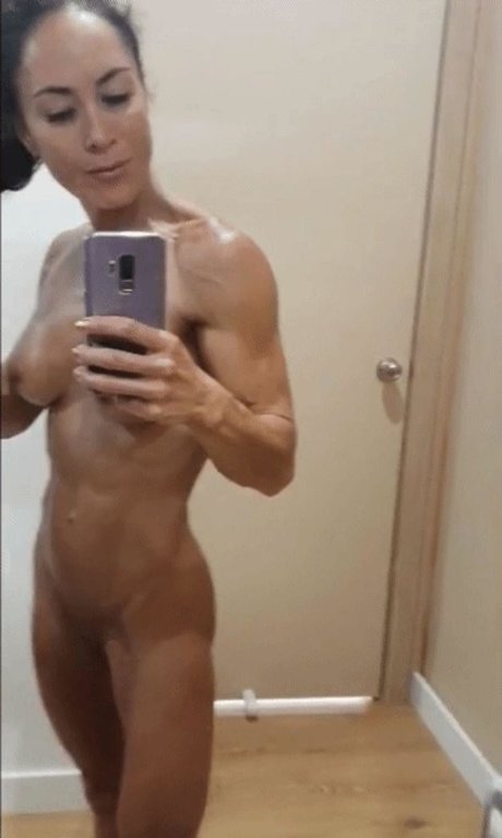 BJ Brunton boobs onlyfans