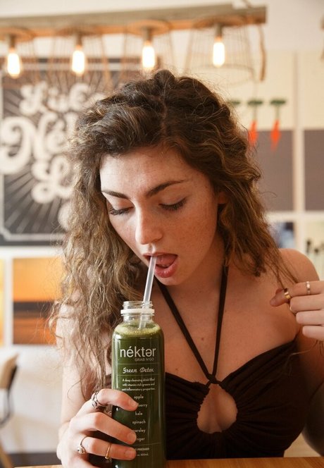 Gillian Barnes strip onlyfans