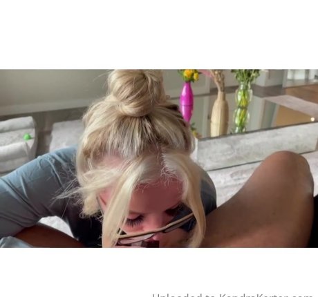Kendra Karter onlyfans keak