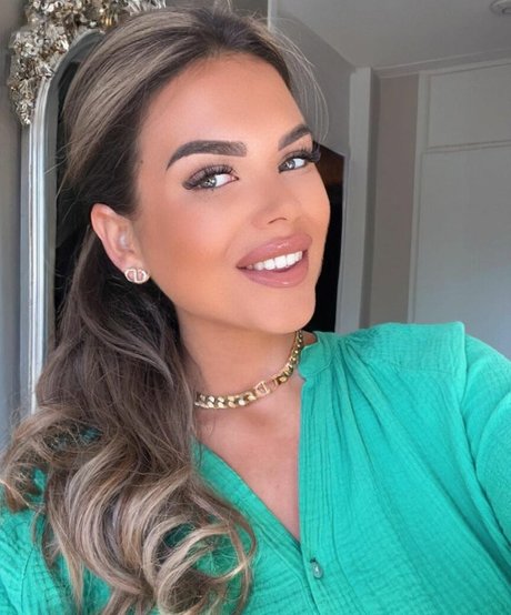 Nana Van Veghel nude porn onlyfans