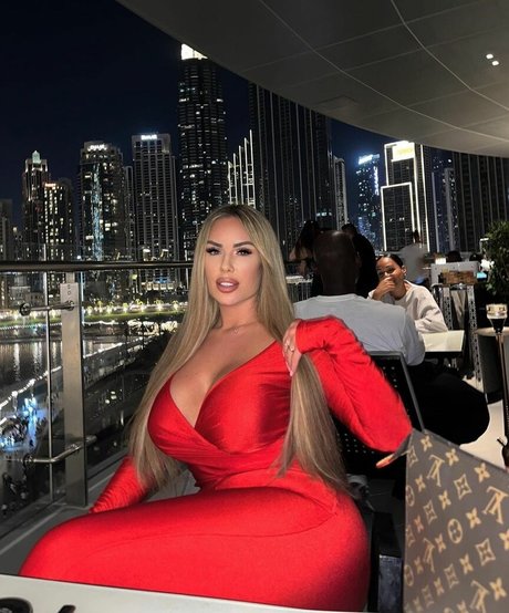 Lisa Amber onlyfans public photos